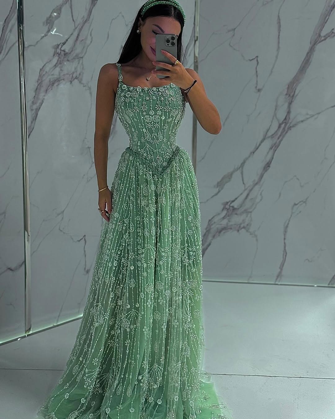 Robe Ahcia