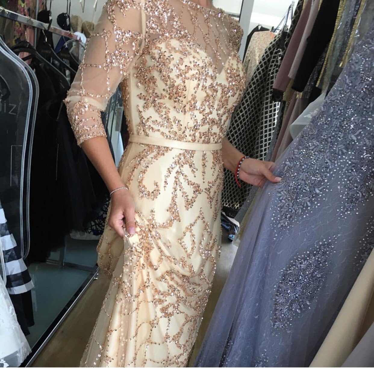 Robe Aysha