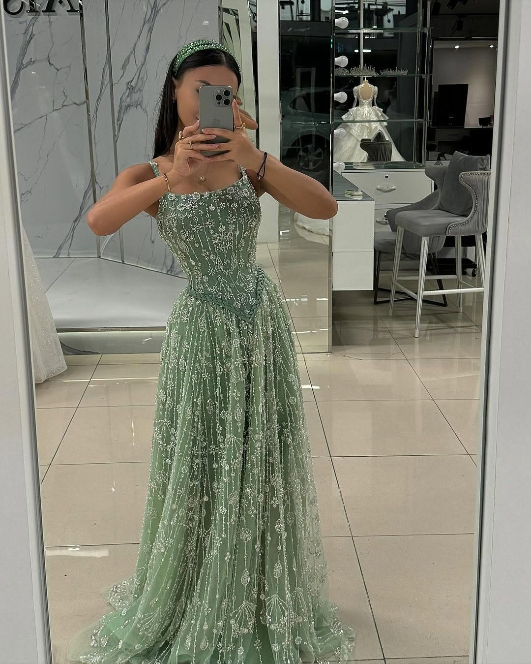 Robe Ahcia
