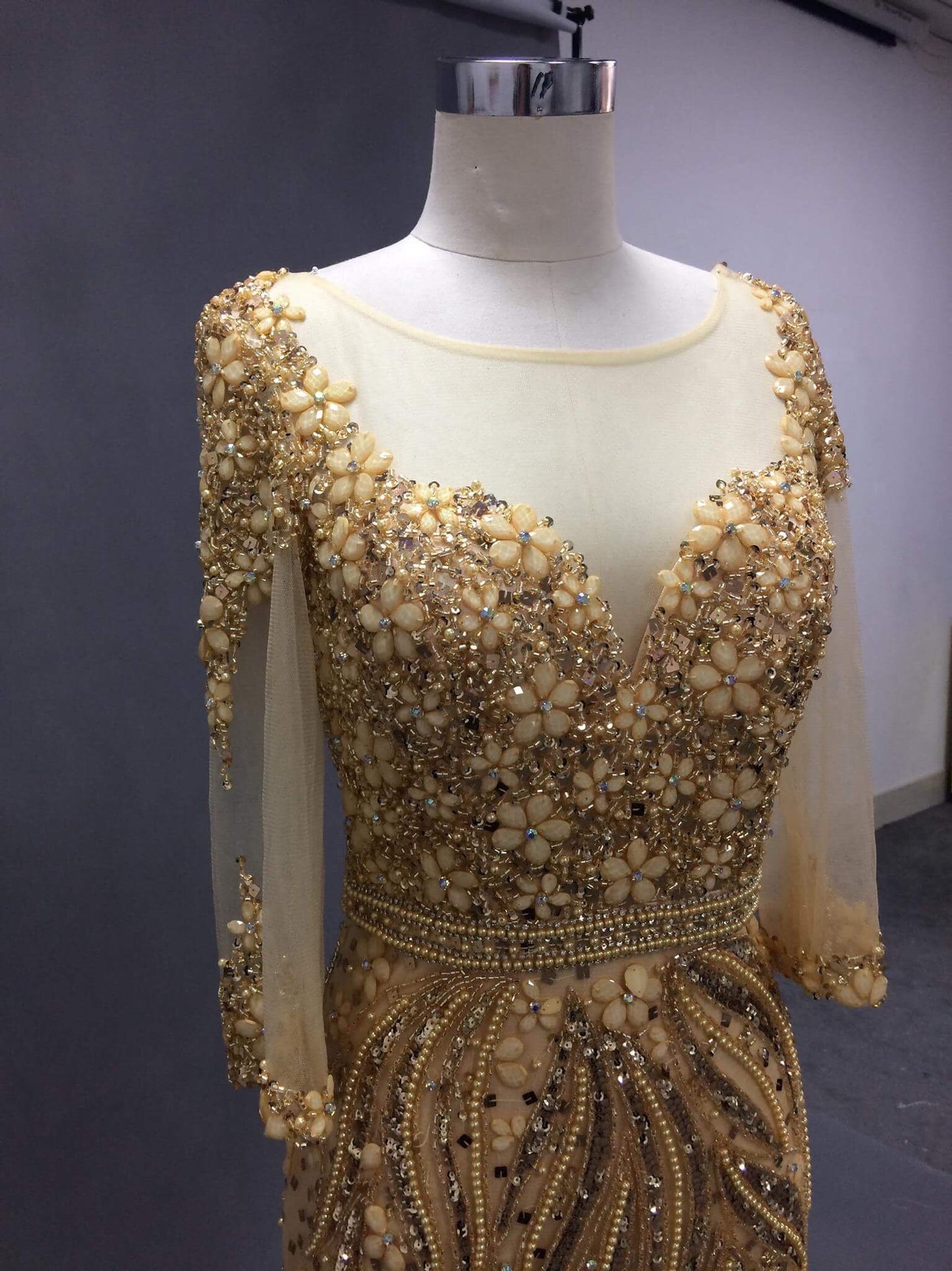 Robe Moniya