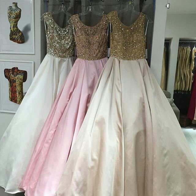 Robe Sherri