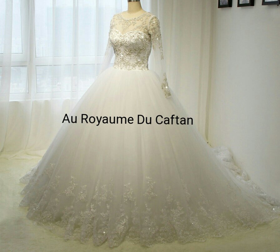 Robe Crystal
